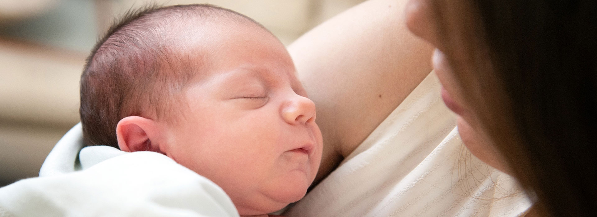 For fabulous care by our experienced midwives, please contact Airdire Midwives today.